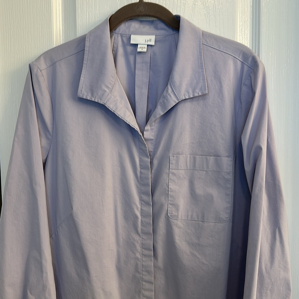 JJill Lilac Tunic Hidden Abalone Button Front Three Quarter Sleeve Medium Shirt